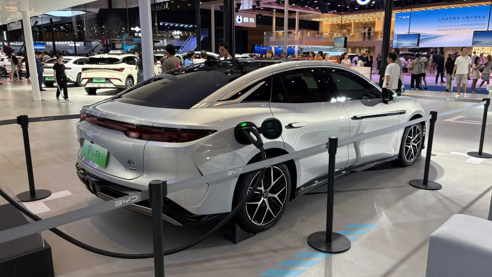 BYD Seal 07 DM-i