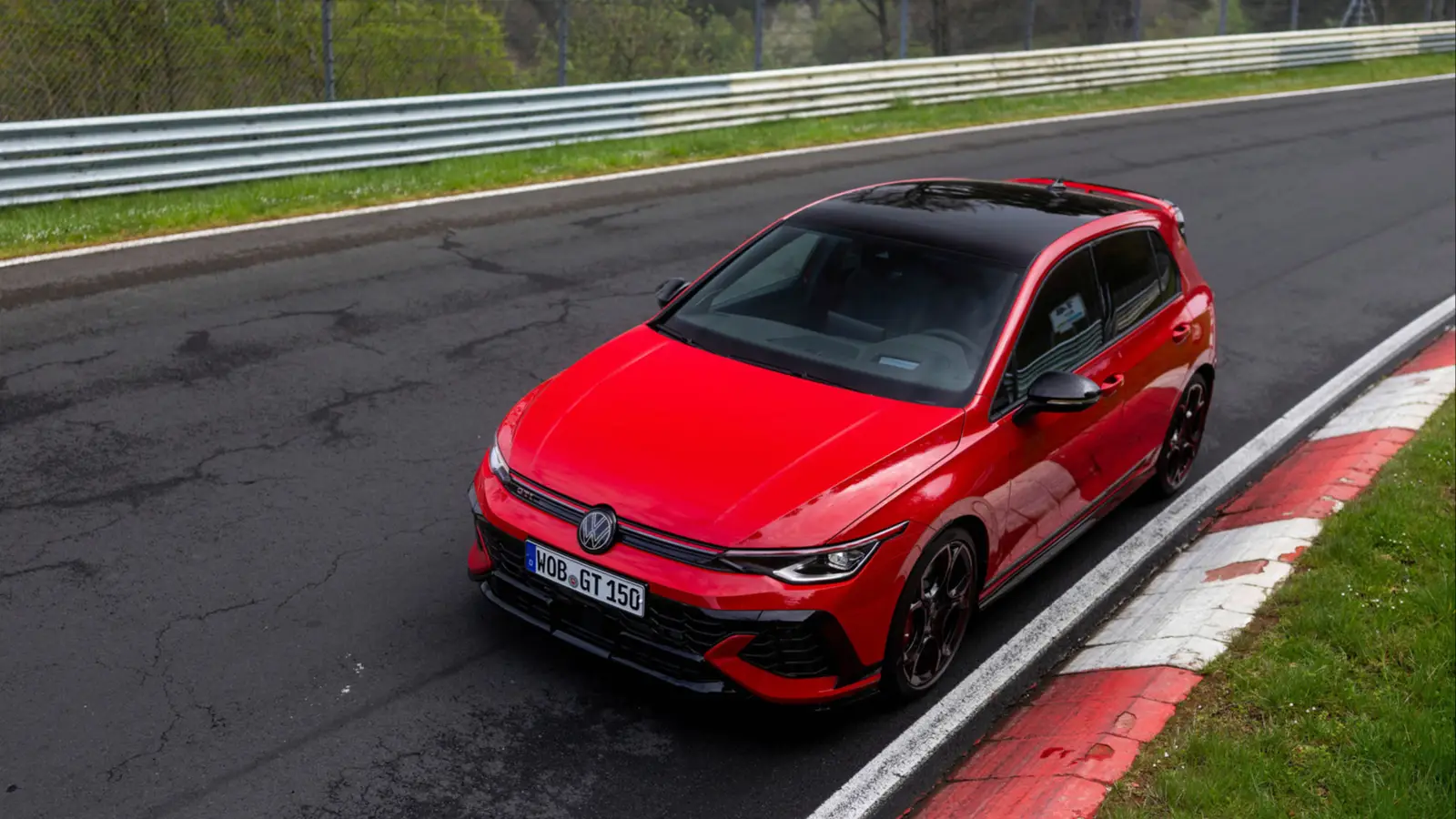 Volkswagen Golf GTI EDITION 50