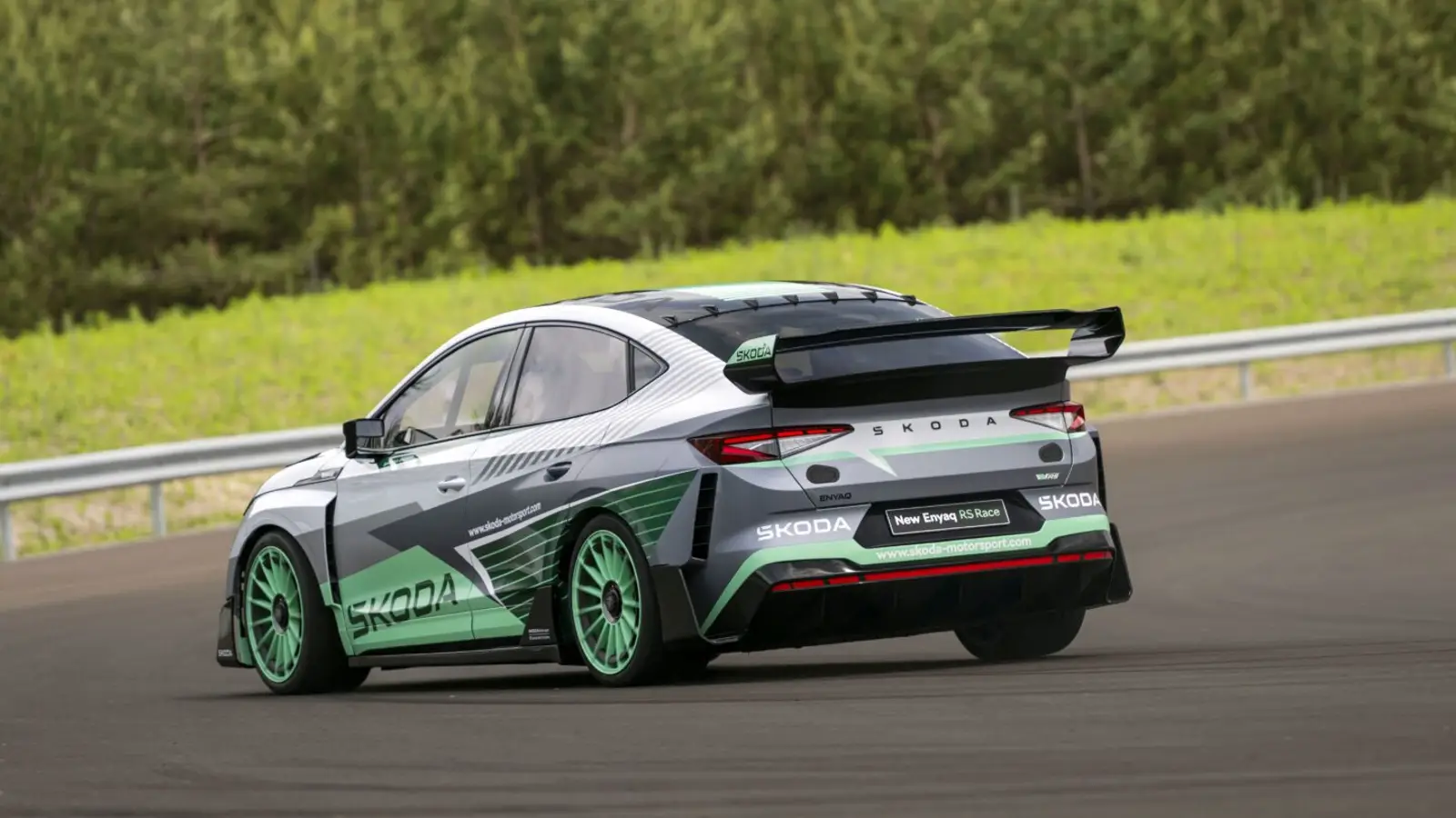 Skoda Enyaq RS Race