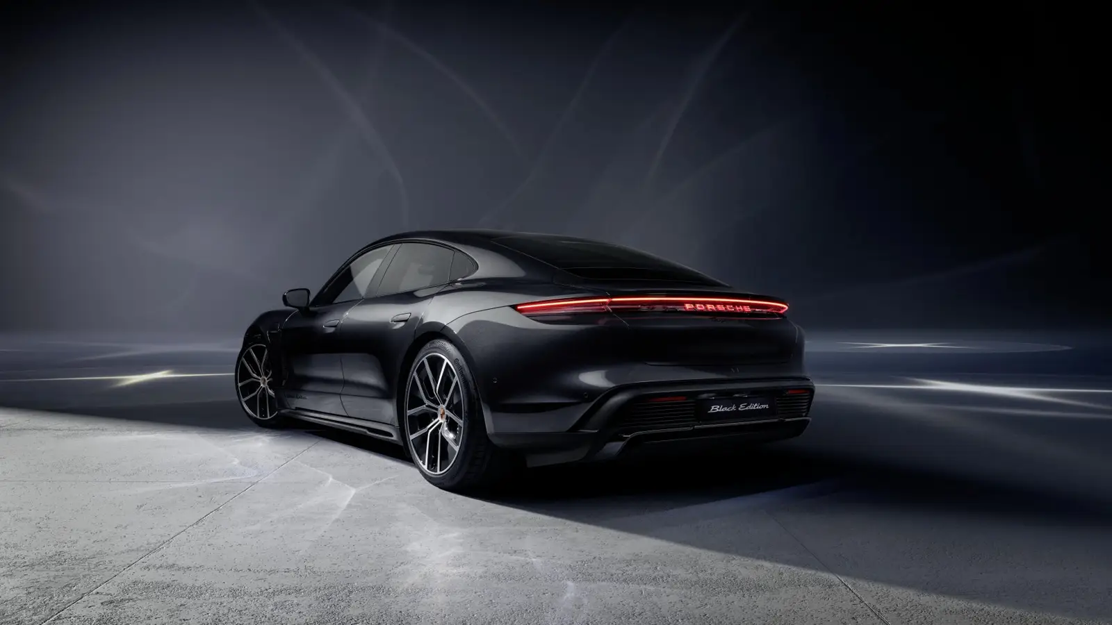 Porsche Taycan 4S Black Edition