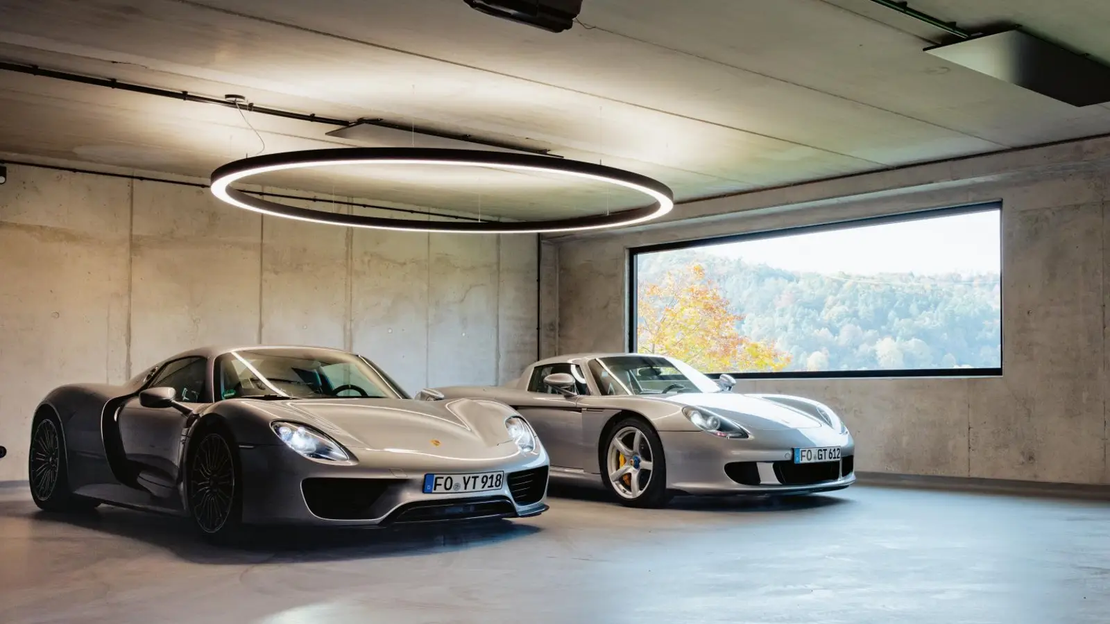 Porsche 918 Spyder,Porsche Carrera GT