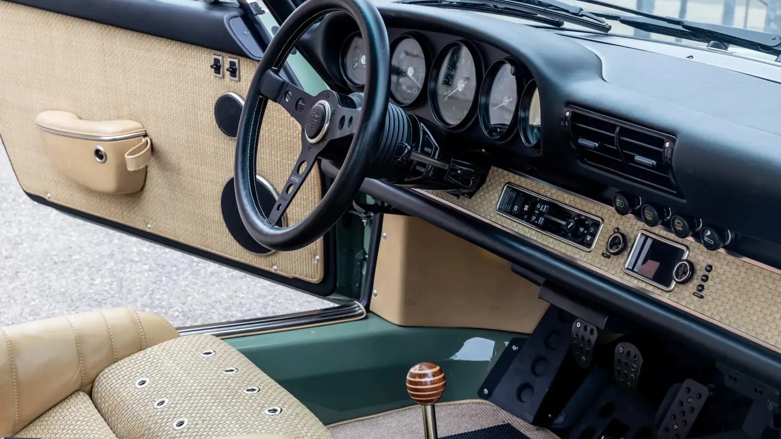 Singer Porsche 911 Carrera 2 Oregon on BaT