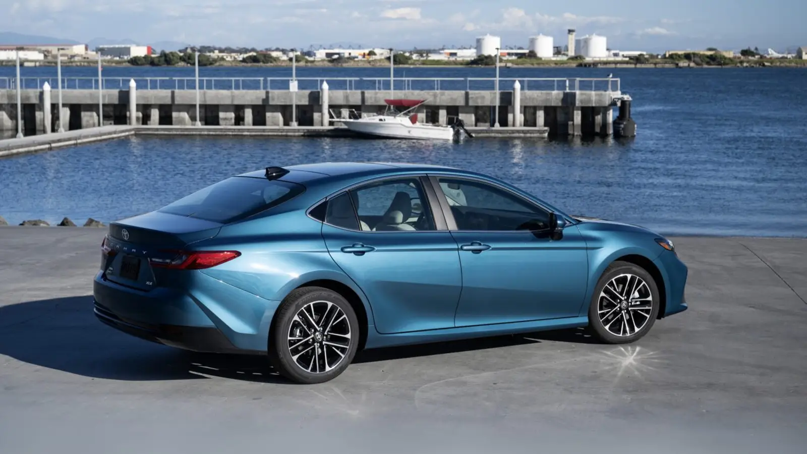 Toyota Camry 2025
