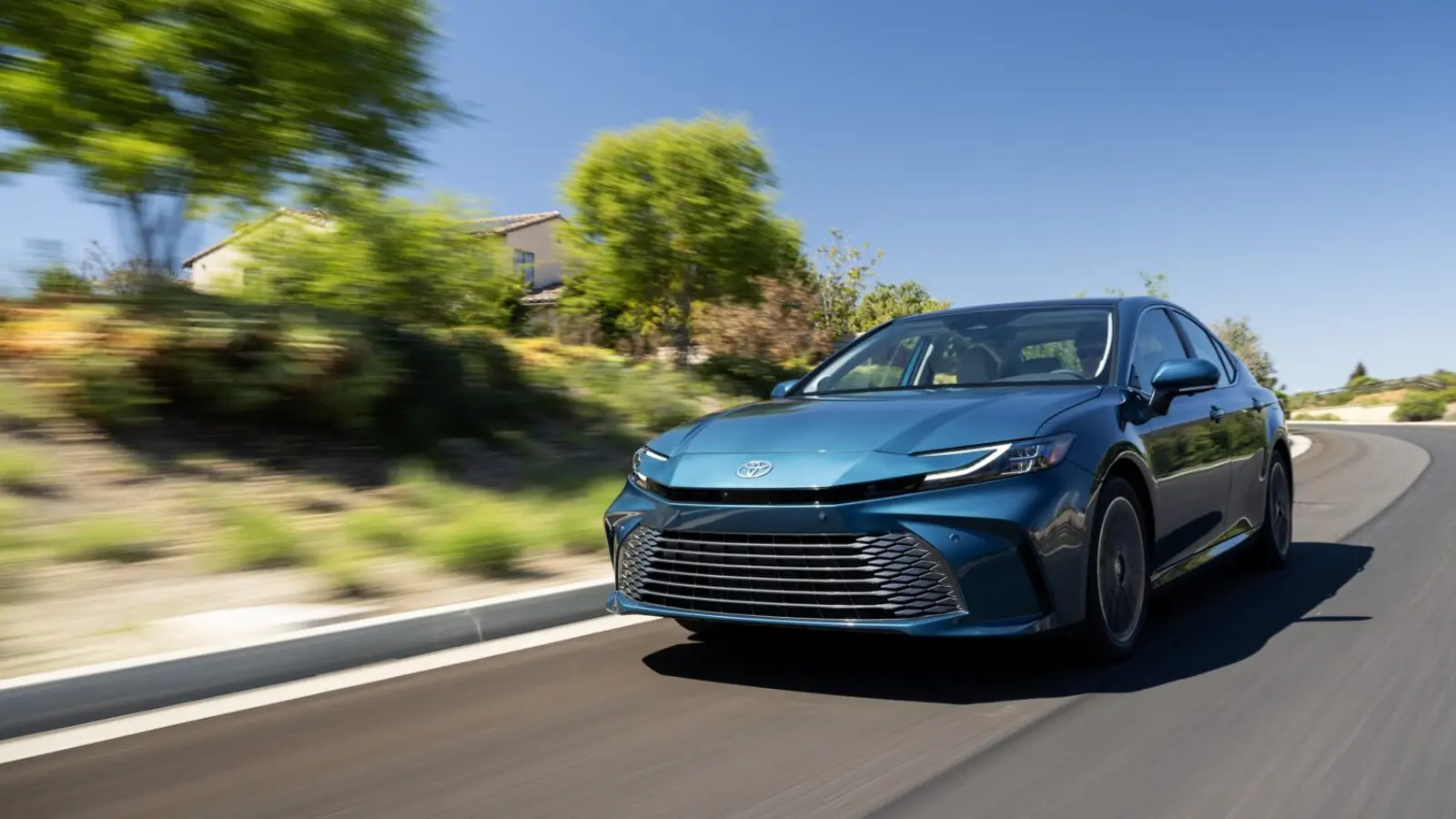 Toyota Camry 2025