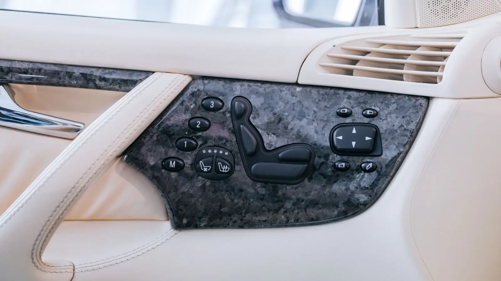 Mercedes-Benz CL 600