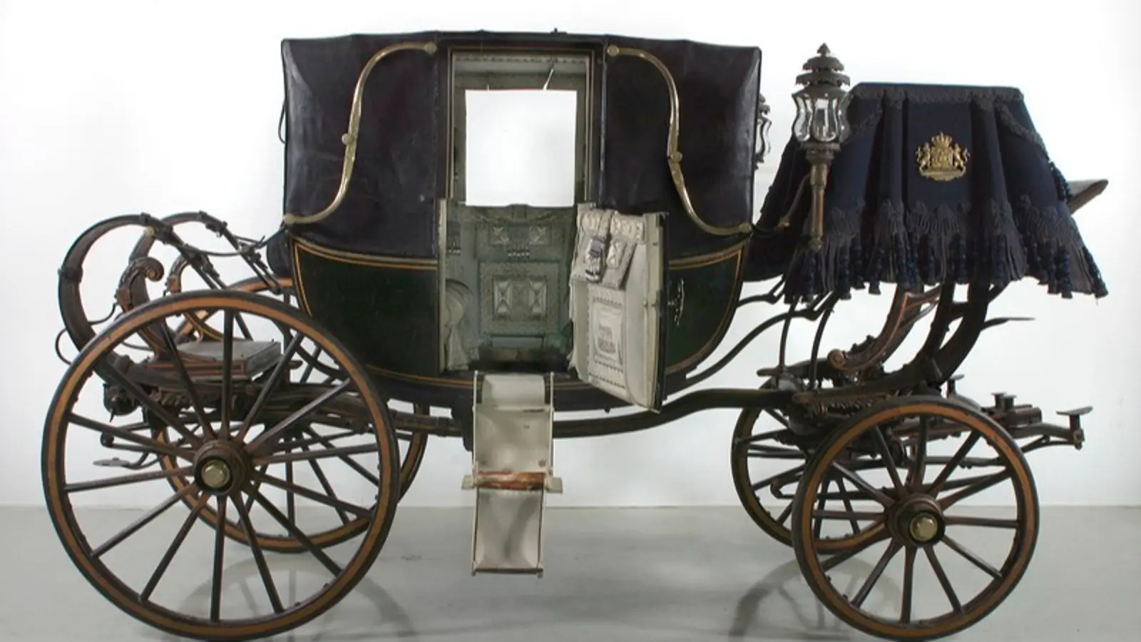 Landau Roof