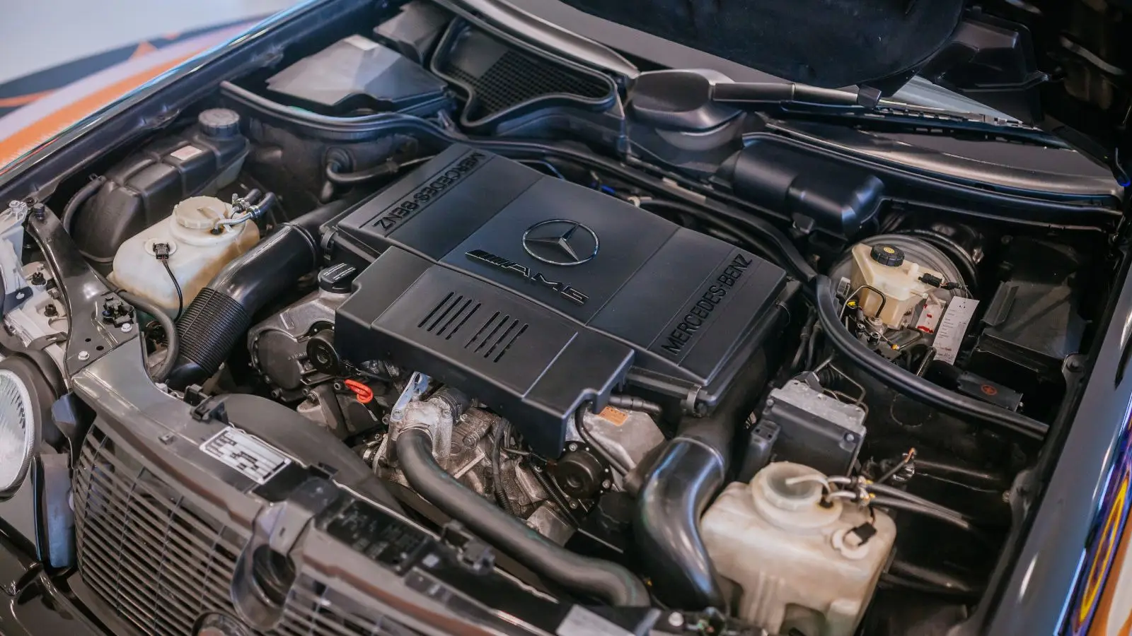 Mercedes-Benz E 60 AMG (210 model series)