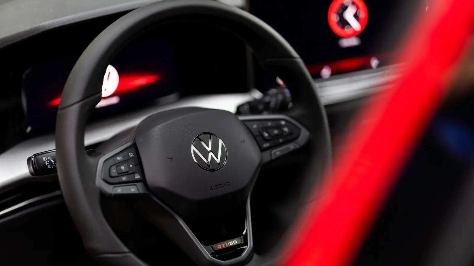 Volkswagen Golf GTI EDITION 50