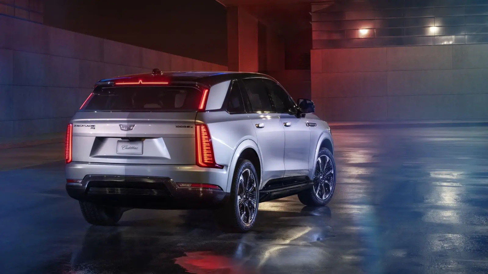Cadillac ESCALADE IQ