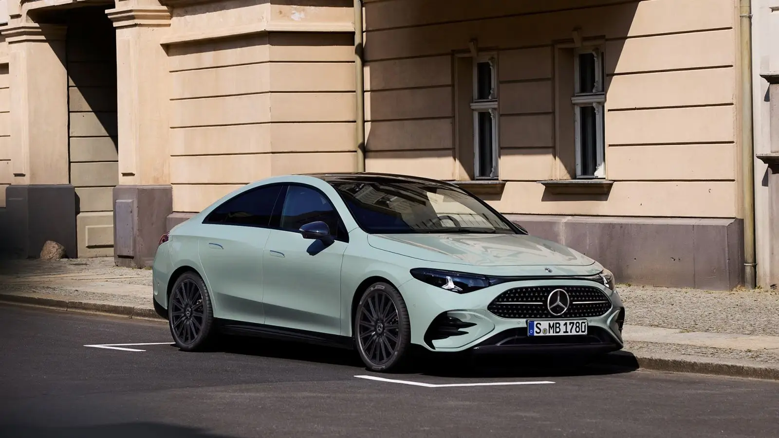 Mercedes-Benz CLA