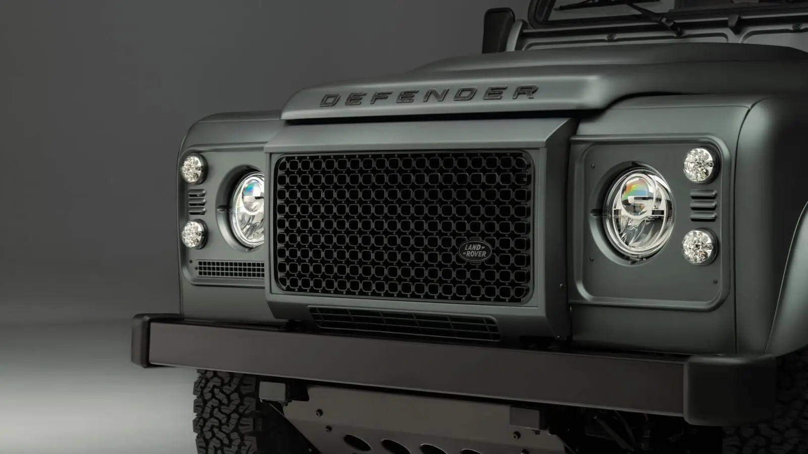 Land Rover Classic Defender V8