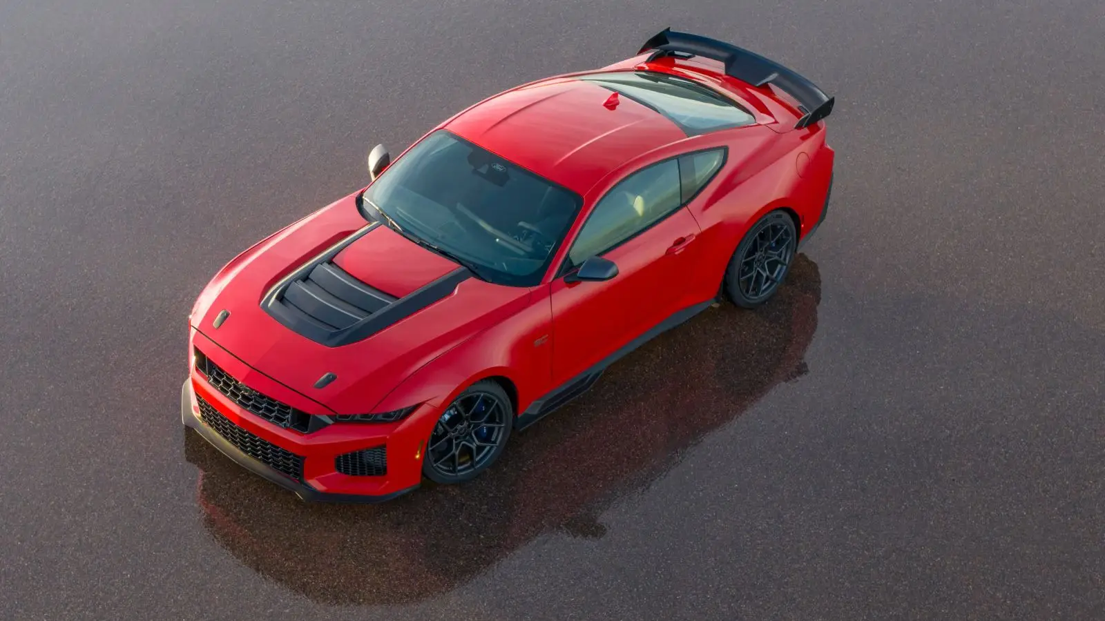 Mustang Dark Horse SC