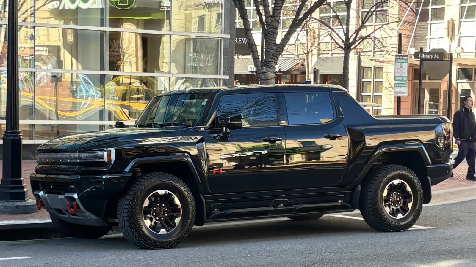 Hummer EV