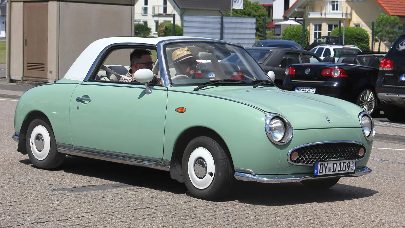 Nissan Figaro