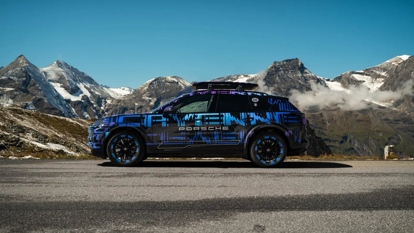 Porsche Cayenne Electric debuts on Grossglockner road