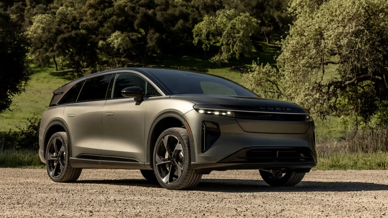 Lucid Gravity 2026: redefining electric luxury SUV design