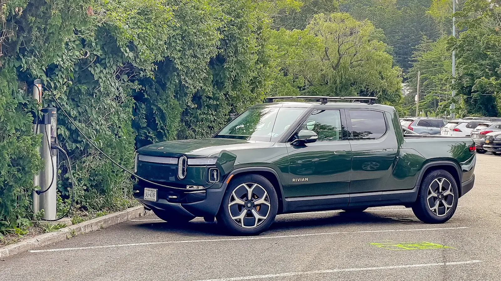 Rivian Set for First Positive Gross Profit After Q4 2024 Performance