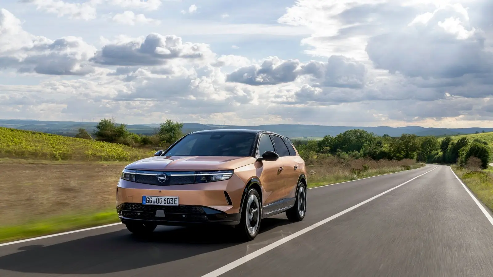 Opel Grandland Electric Long Range: 694 km Range SUV