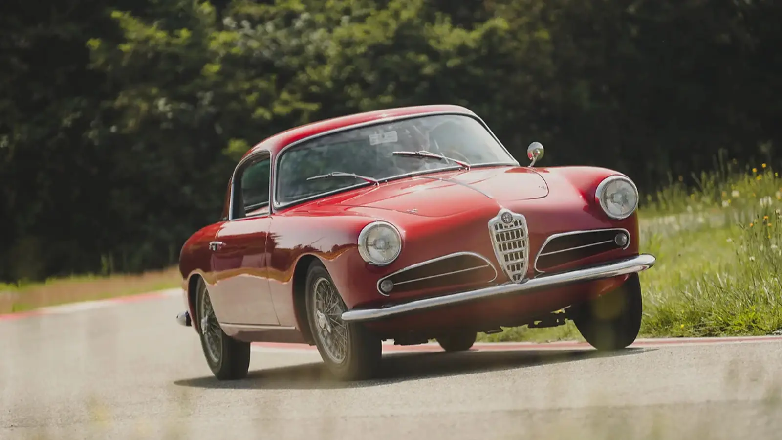 Alfa Romeo and Luna Rossa unite for 1000 Miglia 2025