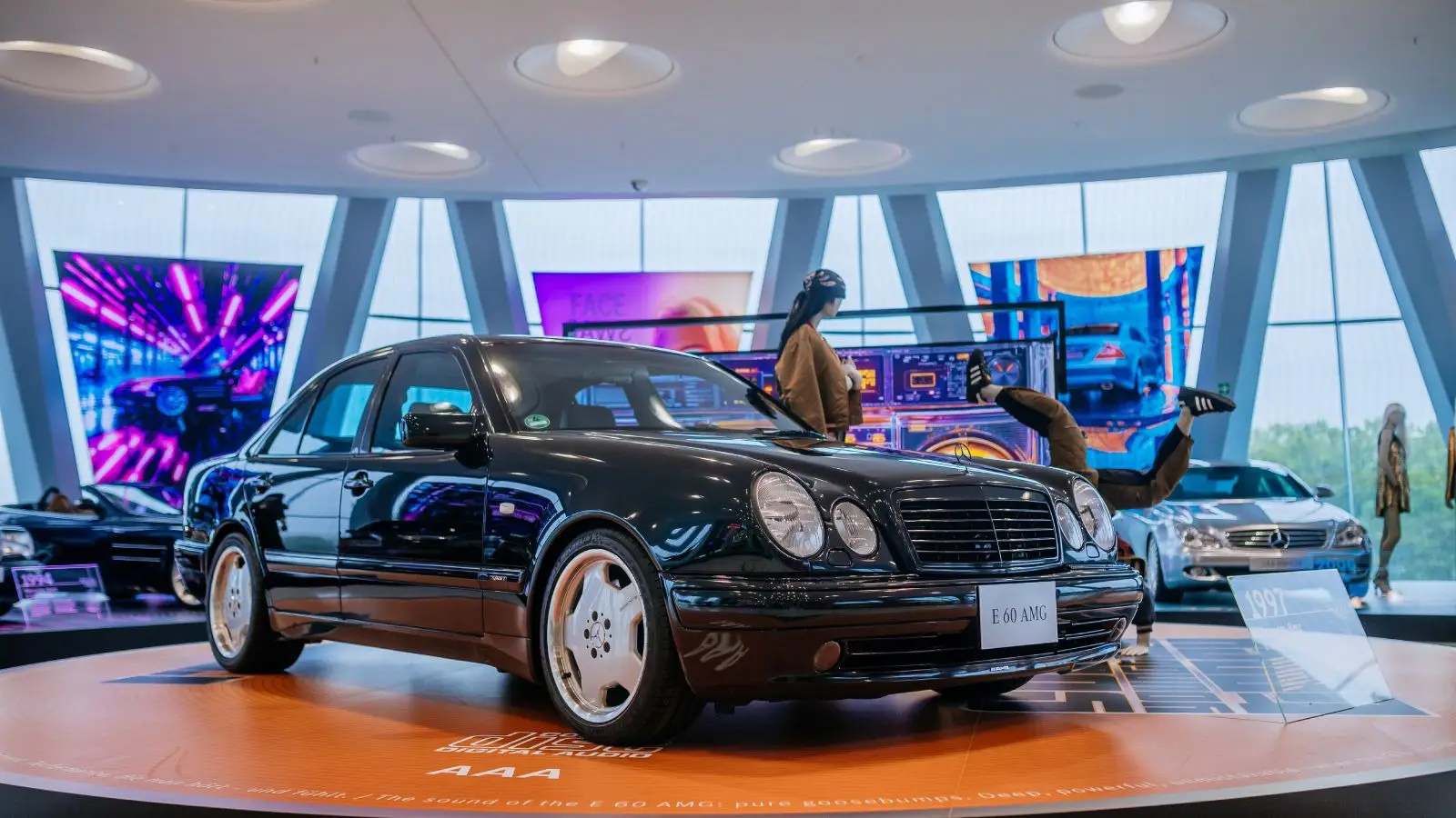 Rare Mercedes E 60 AMG stars in “Youngtimer” exhibition