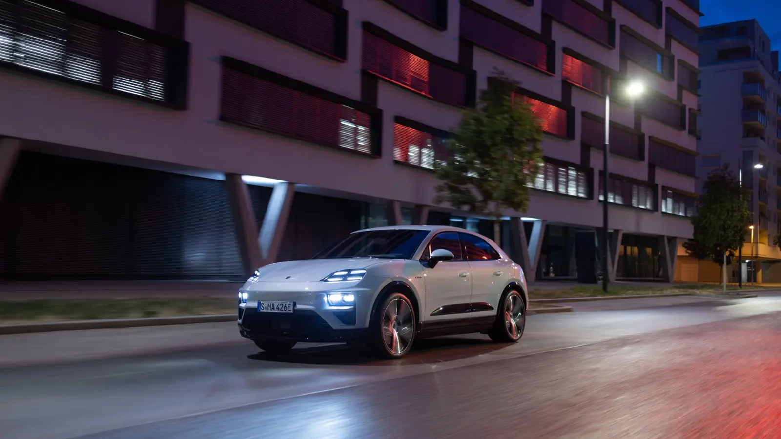 AI-driven battery tech enhances Porsche EV reliability