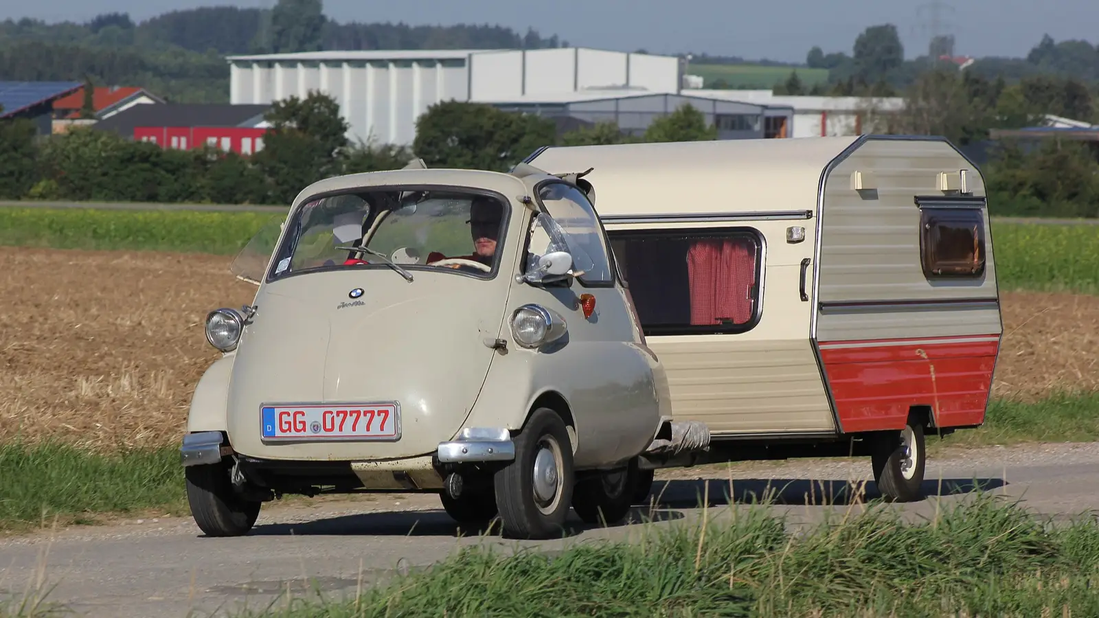 BMW Isetta: history, specs, pros and cons of the iconic microcar