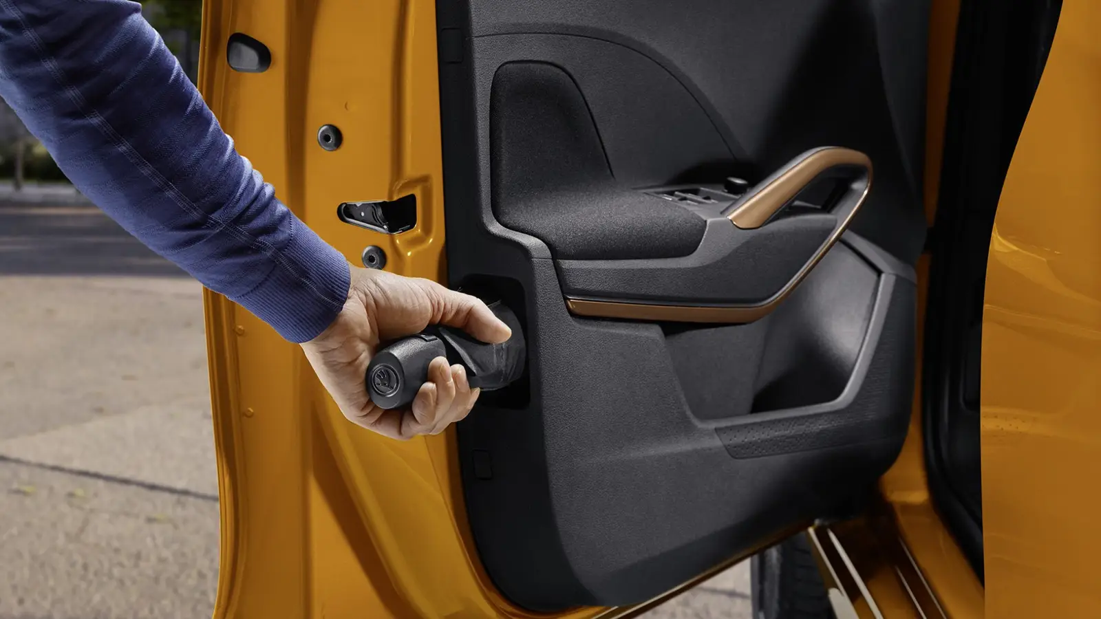 Hidden Car Umbrellas: Beyond Rolls-Royce Luxury