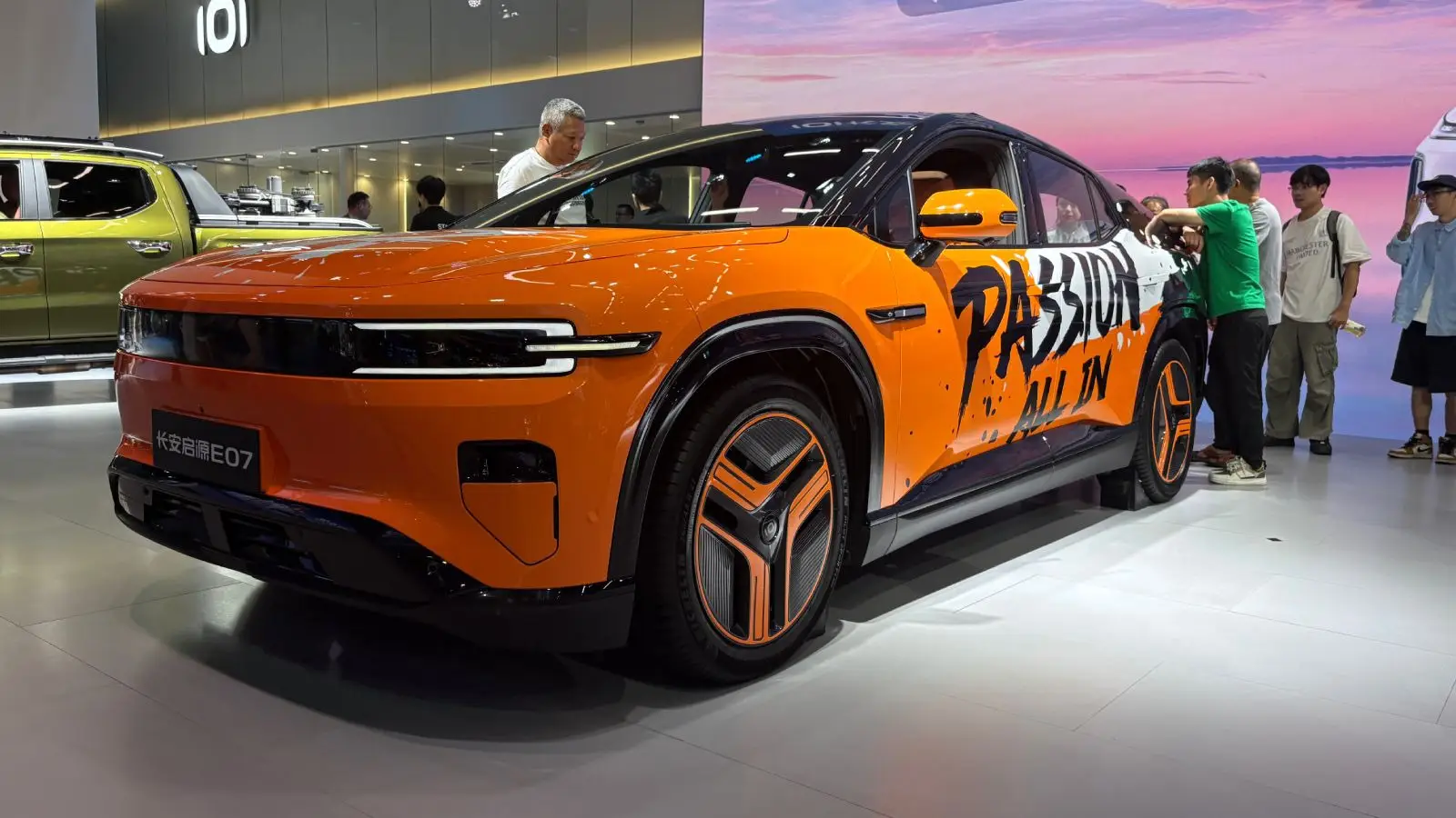 Changan Qiyuan E07 debuts at Chengdu Motor Show 2025