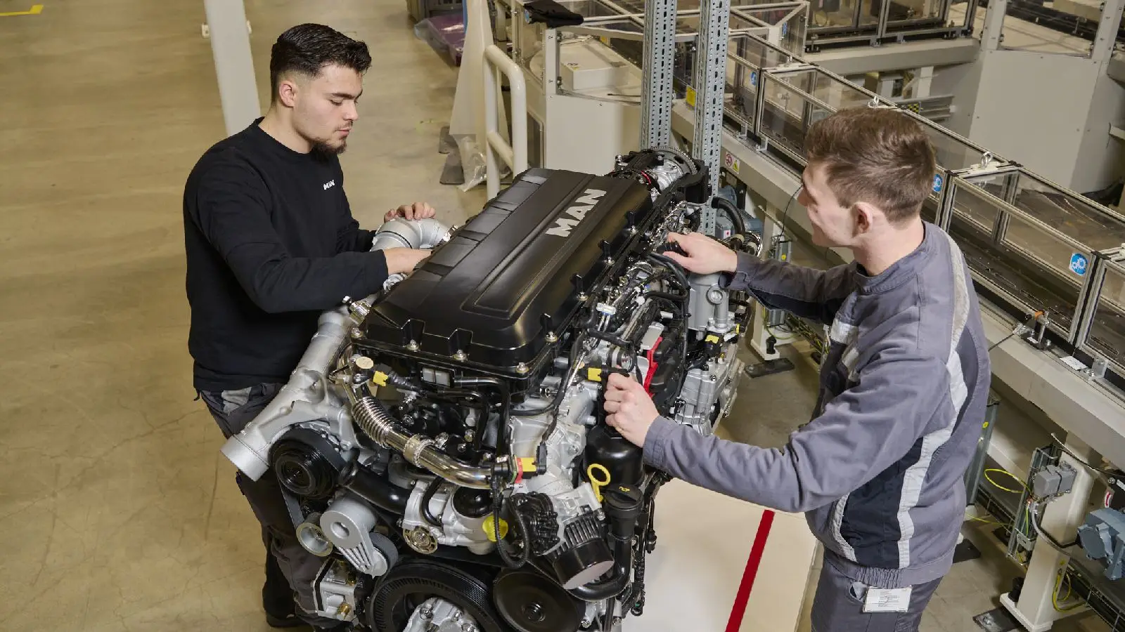 MAN Unveils Last D30 Diesel Engine in Nuremberg: End of an Era