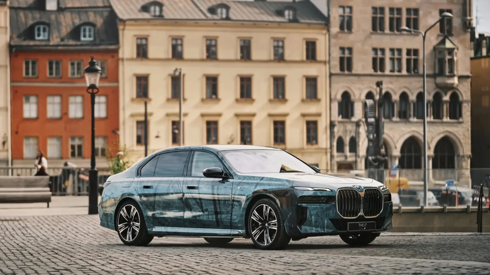 BMW and Gregor Hildebrandt Unveil Electric Art Cars at Market Art Fair
