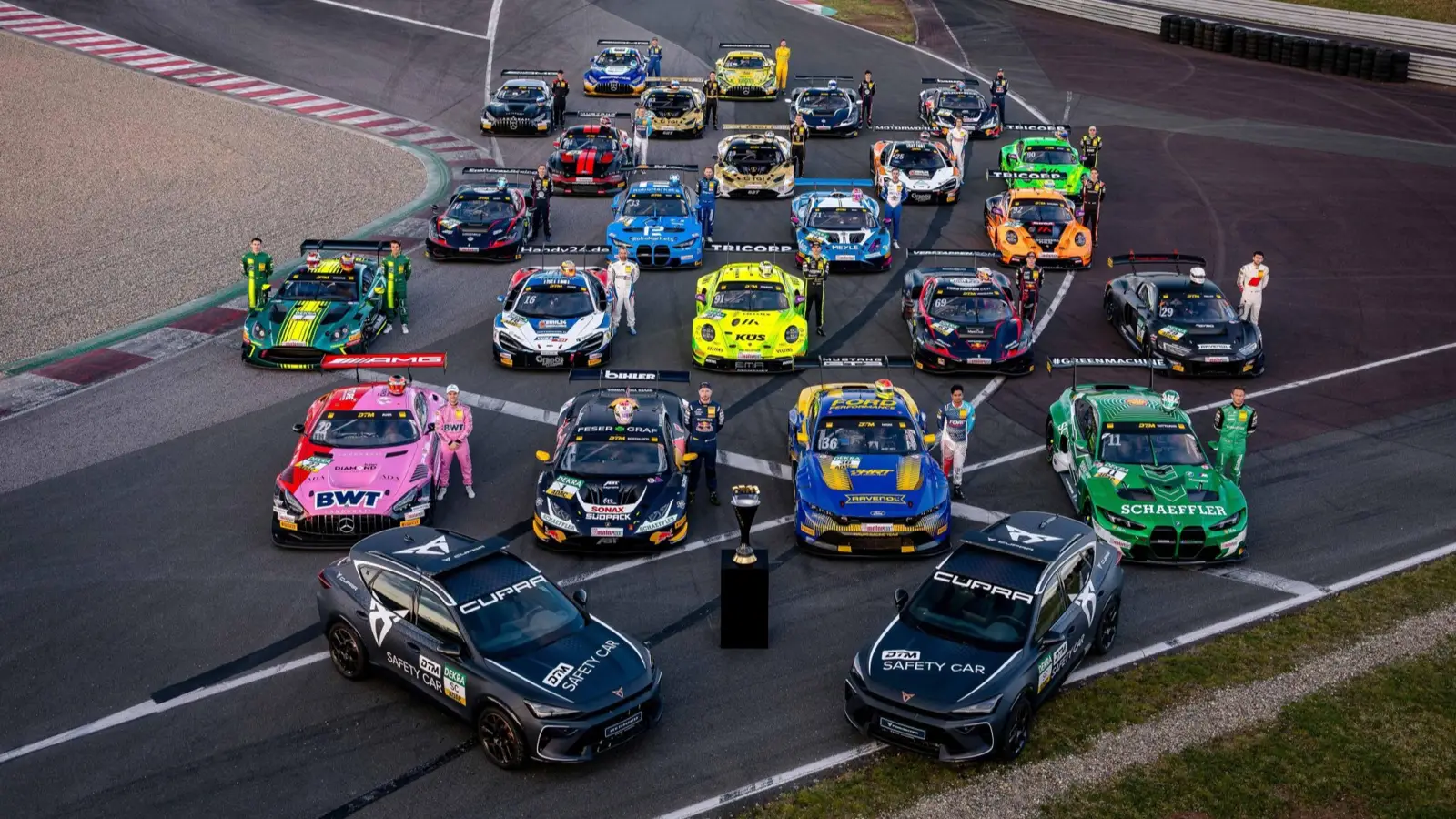 Porsche and Manthey Aim for DTM Glory with Three 911 GT3 R Cars in 2025