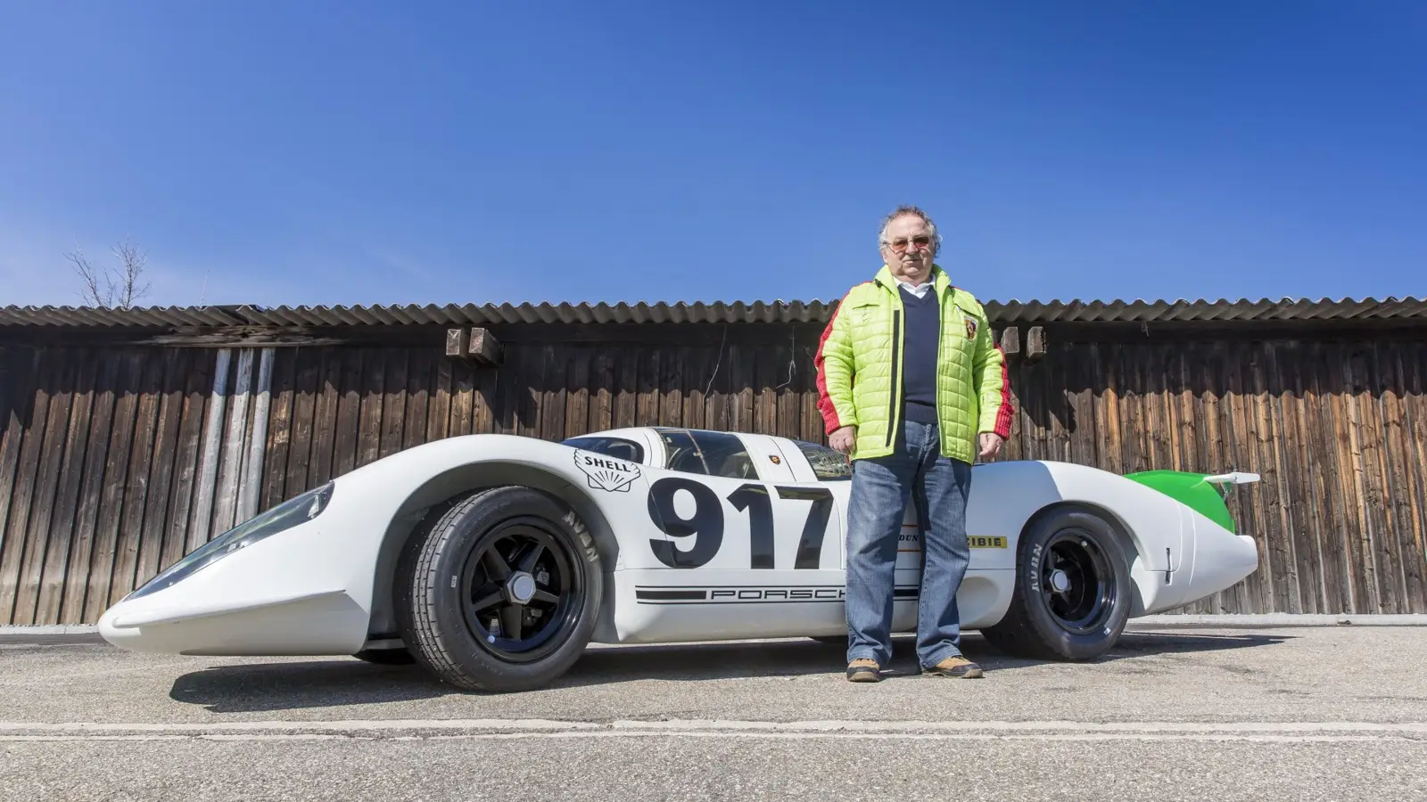 Porsche honors racing legend Kurt Ahrens at 85
