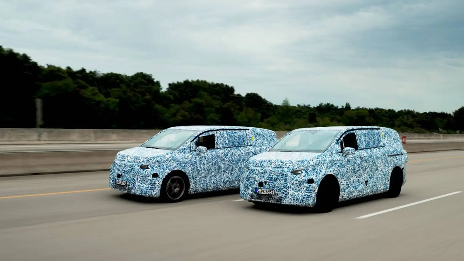 Mercedes-Benz VLE hits efficiency triple score in development tests