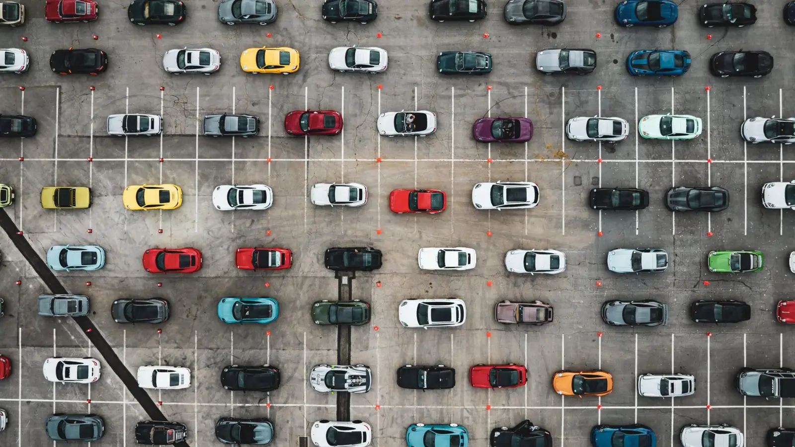 Air|Water 2025: Porsche Festival Unites Enthusiasts in California