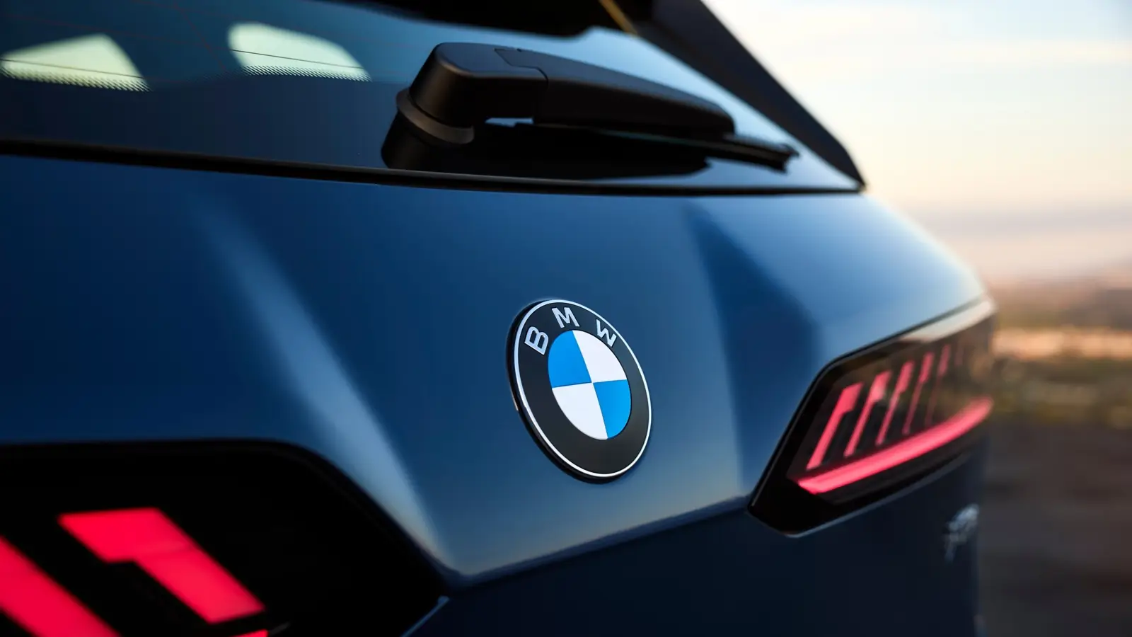 The new BMW iX3: first Neue Klasse model with 805 km range