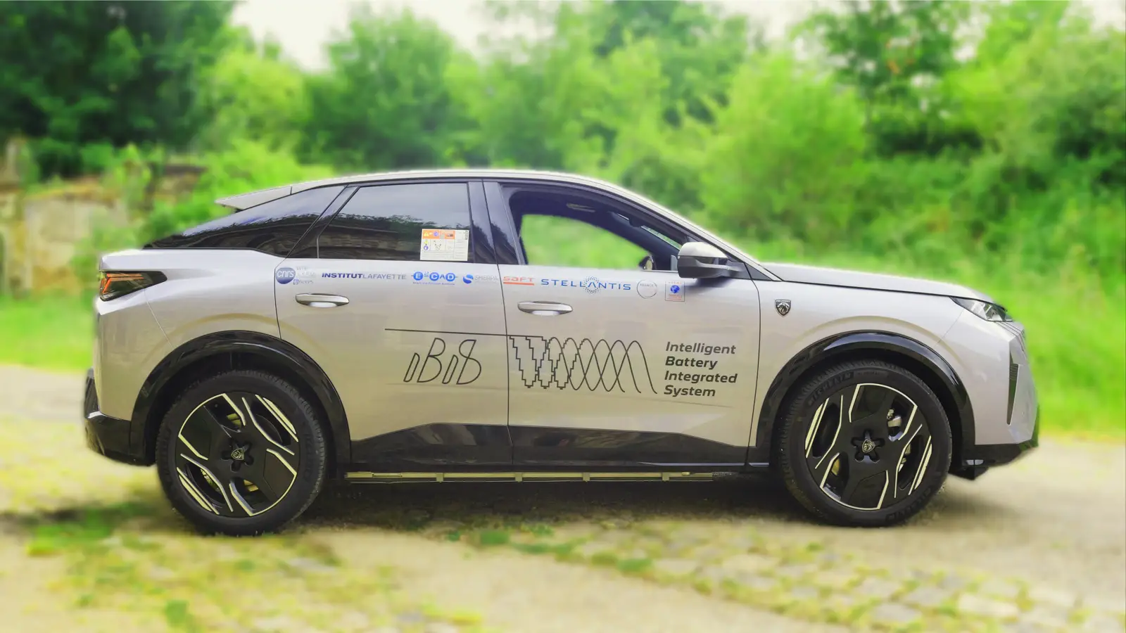 Stellantis Tests IBIS Prototype in Peugeot E-3008, Boosting Efficiency