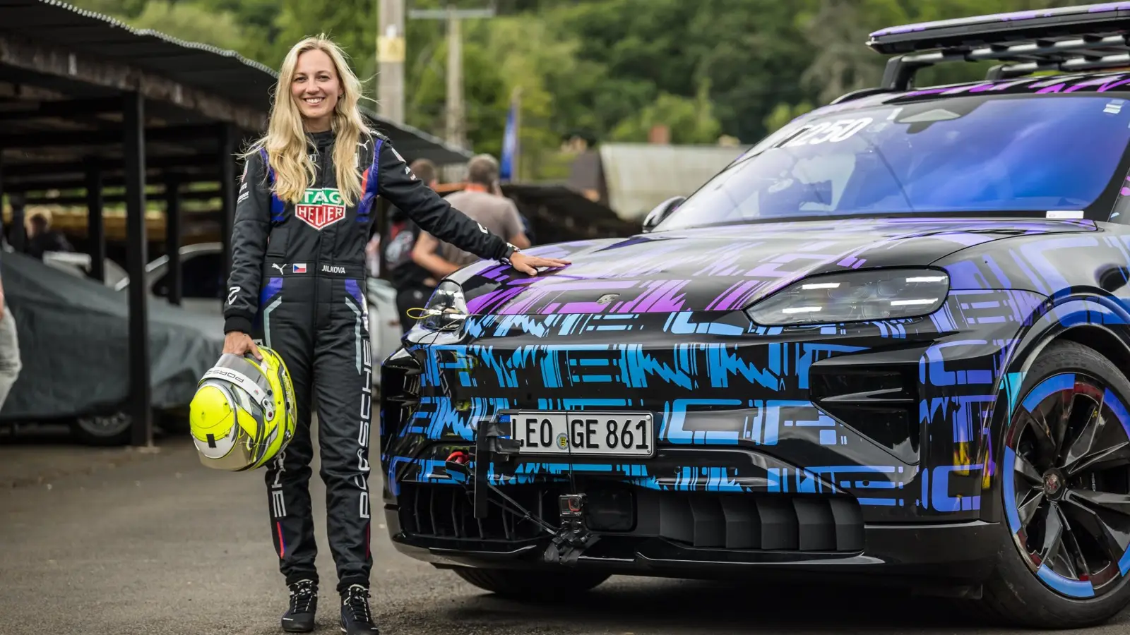 Porsche Cayenne Electric Sets SUV Hill Climb Record in UK