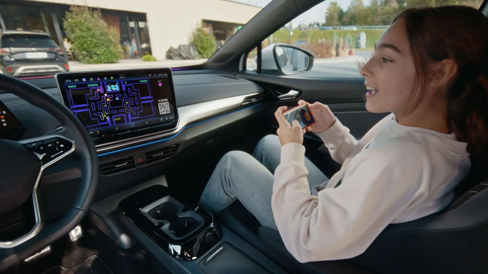 PAC-MAN hits Volkswagen cars with immersive in-car gaming